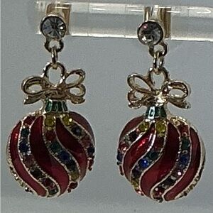 GOLD TONE ENAMEL RHINESTONE RED CHRISTMAS ORNAMENT DROP PIERCED EARRINGS